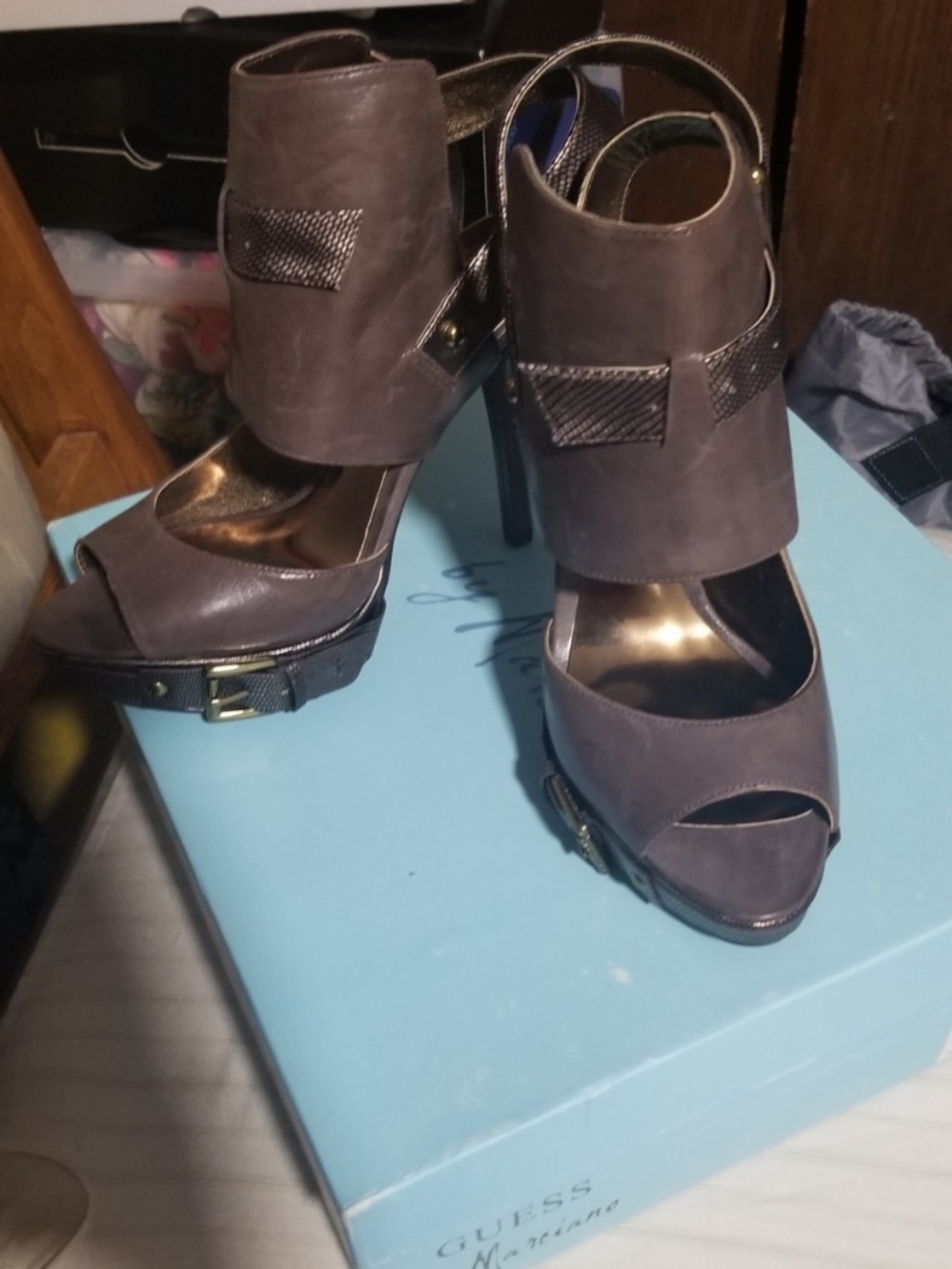 Guess by Marcianos